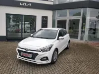 Gebraucht Hyundai i20 Active 75 PS (55 kW) 2020 Weiß Kleinwagen