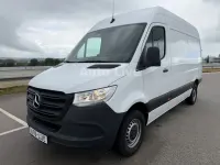 Gebraucht Mercedes Sprinter 150 PS (110 kW) 2023 Arktikweiss Van
