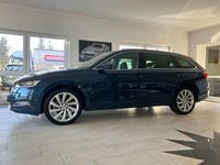 Gebraucht Skoda Octavia Style 245 PS (180 kW) 2023 Lava blau Kombi