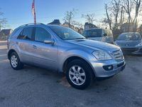 Gebraucht Mercedes ML320 224 PS (164 kW) 2007 Blau SUV