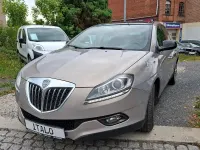 Usata Lancia Delta 120 CV (88 kW) 2009 Oro Utilitaria