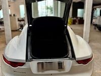 Second-hand Jaguar F-Type 340 CP (250 kW) 2017 Alb Coupe