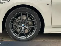Gebraucht BMW 120 M Sport 178 PS (130 kW) 2023 Alpinweiß uni Limousine