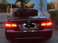 gebraucht BMW 318 i Coupé Facelift E92