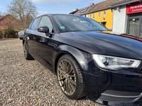 Gebraucht Audi A3 Attraction 122 PS (89 kW) 2013 Schwarz Kombi