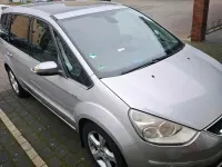 Gebraucht Ford Galaxy 140 PS (102 kW) 2007 Silber Van / Kleinbus