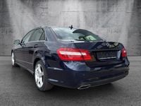 Gebraucht Mercedes E500 AMG line 408 PS (300 kW) 2011 Blau Limousine