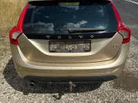 Gebraucht Volvo V60 Momentum 163 PS (119 kW) 2011 Gold Kombi