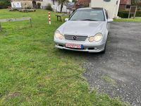 Gebraucht Mercedes C180 143 PS (105 kW) 2002 Silber Coupé