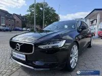 Gebraucht Volvo V90 Momentum 150 PS (110 kW) 2019 Onyx black / Kombi