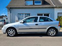 Gebraucht Opel Astra 84 PS (61 kW) 2002 Silber Coupé