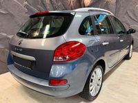 Gebraucht Renault Clio II Dynamique 103 PS (75 kW) 2010 Grau Limousine