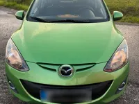 Gebraucht Mazda 2 84 PS (61 kW) 2011 Grün Kleinwagen