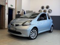 Gebraucht Toyota Aygo 67 PS (49 kW) 2005 Blau Kleinwagen