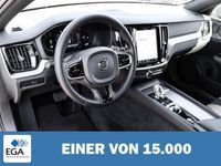 Gebraucht Volvo V60 CC Plus 197 PS (144 kW) 2023 Grau metallic Kombi