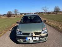 Gebraucht Renault Clio II Expression 75 PS (55 kW) 2003 Grün Limousine