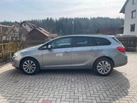Gebraucht Opel Astra 140 PS (102 kW) 2012 Silber Limousine