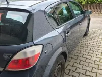 Używany Opel Astra 105 KM (77 kW) 2006 Niebieski Hatchback