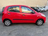 Gebraucht Hyundai i10 65 PS (47 kW) 2012 Rot Kleinwagen