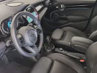 Gebraucht Mini Cooper 136 PS (100 kW) 2023 Schwarz Kleinwagen