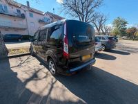Gebraucht Ford Tourneo 150 PS (110 kW) 2015 Schwarz Van / Kleinbus