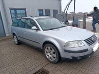 Gebraucht VW Passat 115 PS (84 kW) 2001 Silber Kombi