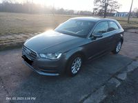 Gebraucht Audi A3 Ambiente 122 PS (89 kW) 2013 Grau Limousine