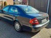 Gebraucht Mercedes E240 Elegance 177 PS (130 kW) 2003 Blau Limousine