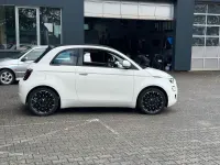 Gebraucht Fiat 500e Icon 86 kW (118 PS) 2022 Arktis weiß Cabrio
