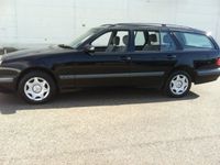 Second-hand Mercedes E200 Classic 163 CP (119 kW) 2002 Negru Break