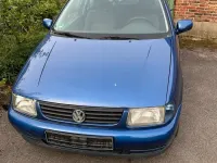 Gebraucht VW Polo 60 PS (44 kW) 1997 Blau Kleinwagen