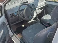 Second-hand Renault Twingo 58 CP (42 kW) 2004 Alb Hatchback