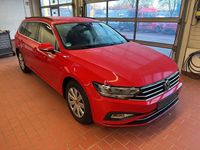 Gebraucht VW Passat Business 122 PS (89 kW) 2022 Tornadorot Kombi