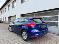 Gebraucht Ford Focus Trend 120 PS (88 kW) 2015 Blau Limousine