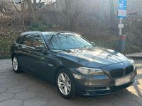 Gebraucht BMW 518 150 PS (110 kW) 2016 Grau Kombi