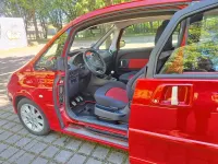 Gebraucht Peugeot 1007 108 PS (79 kW) 2006 Rot Van / Kleinbus
