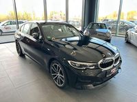 Gebraucht BMW 318 Advantage 150 PS (110 kW) 2021 Schwarz Limousine