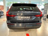 Gebraucht Volvo V60 Core 163 PS (119 kW) 2024 Blau Kombi