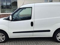 Gebraucht Fiat Doblò 101 PS (74 kW) 2017 Weiß Van / Kleinbus