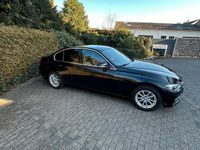 Gebraucht BMW 320 Luxury Line 190 PS (139 kW) 2017 Schwarz Limousine