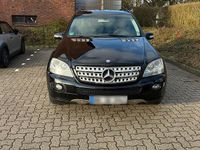 Gebraucht Mercedes ML320 224 PS (164 kW) 2006 Schwarz SUV