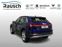 Używany Audi e-tron Advanced 230 kW (313 KM) 2022 Niebieski SUV