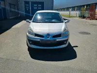 Używany Renault Clio II 75 KM (55 kW) 2008 Srebrny Hatchback