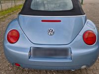 Gebraucht VW New Beetle 101 PS (74 kW) 2004 Blau Kleinwagen
