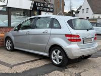 Gebraucht Mercedes E200 193 PS (141 kW) 2005 Silber Kombi