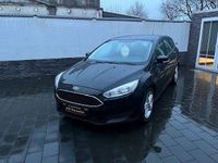 Gebraucht Ford Focus Ambiente 101 PS (74 kW) 2016 Schwarz Kombi