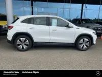 Gebraucht Mercedes EQA250 139 kW (190 PS) 2022 Digitalweiß (metallic) SUV