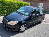 Gebraucht Skoda Fabia 60 PS (44 kW) 2012 Schwarz Kleinwagen