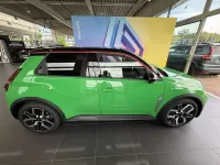 Neu Renault 5 E-Tech Urban 89 kW (122 PS) 2026 Perlmuttweiß metallic Limousine