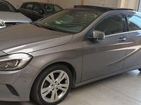 Gebraucht Mercedes A200 Urban 136 PS (100 kW) 2016 Grau Limousine